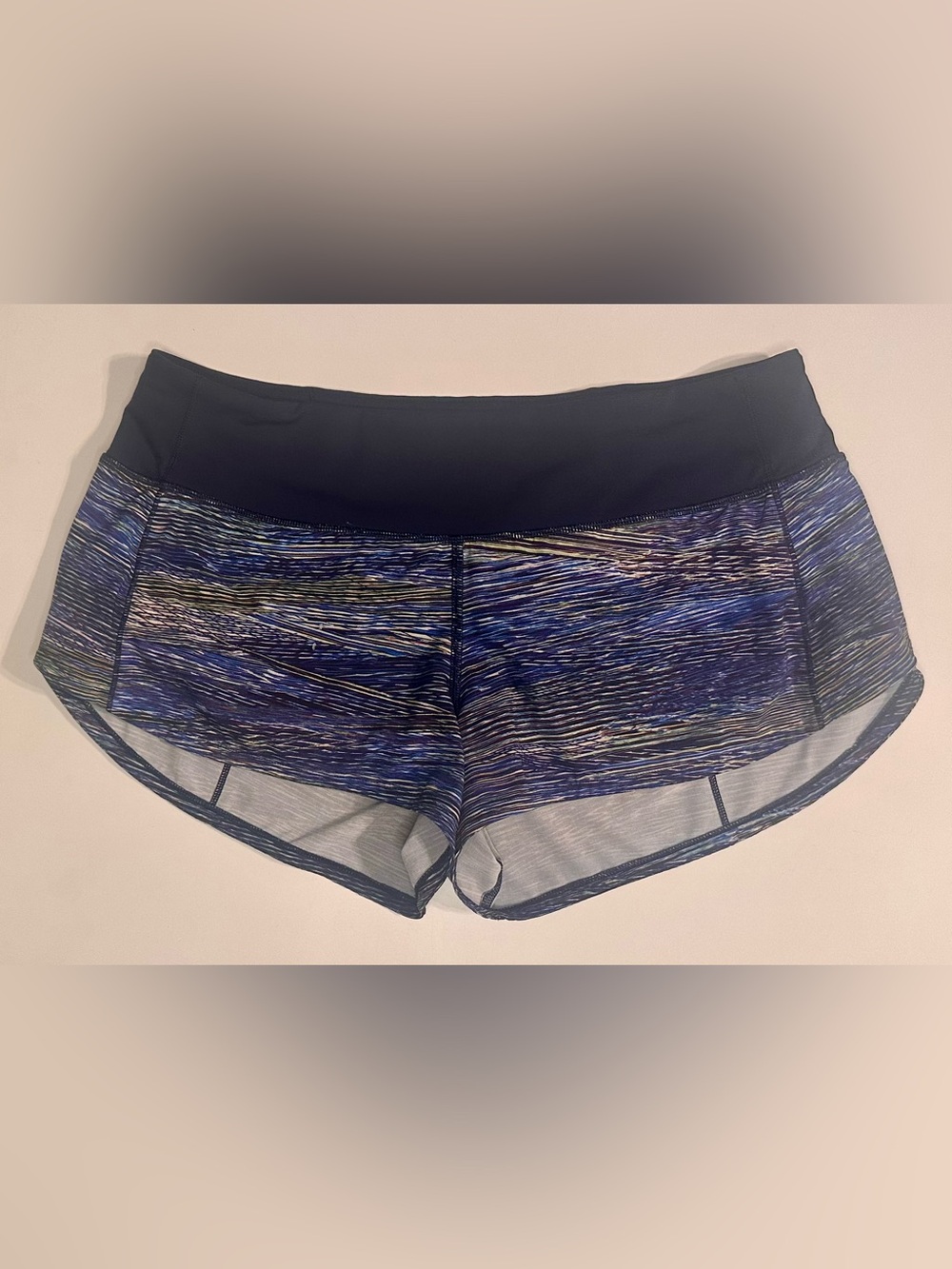 lululemon Speed Up Low Rise Lined Shorts 2.5” Interconnect Blue Multi Size 6